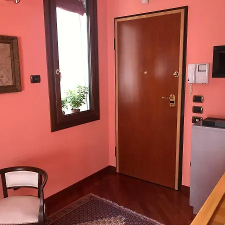 Interno 13 *